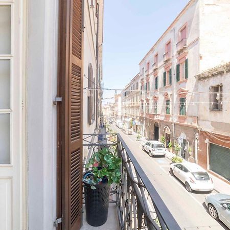 Vintage Cavour Apartment Сасари Екстериор снимка