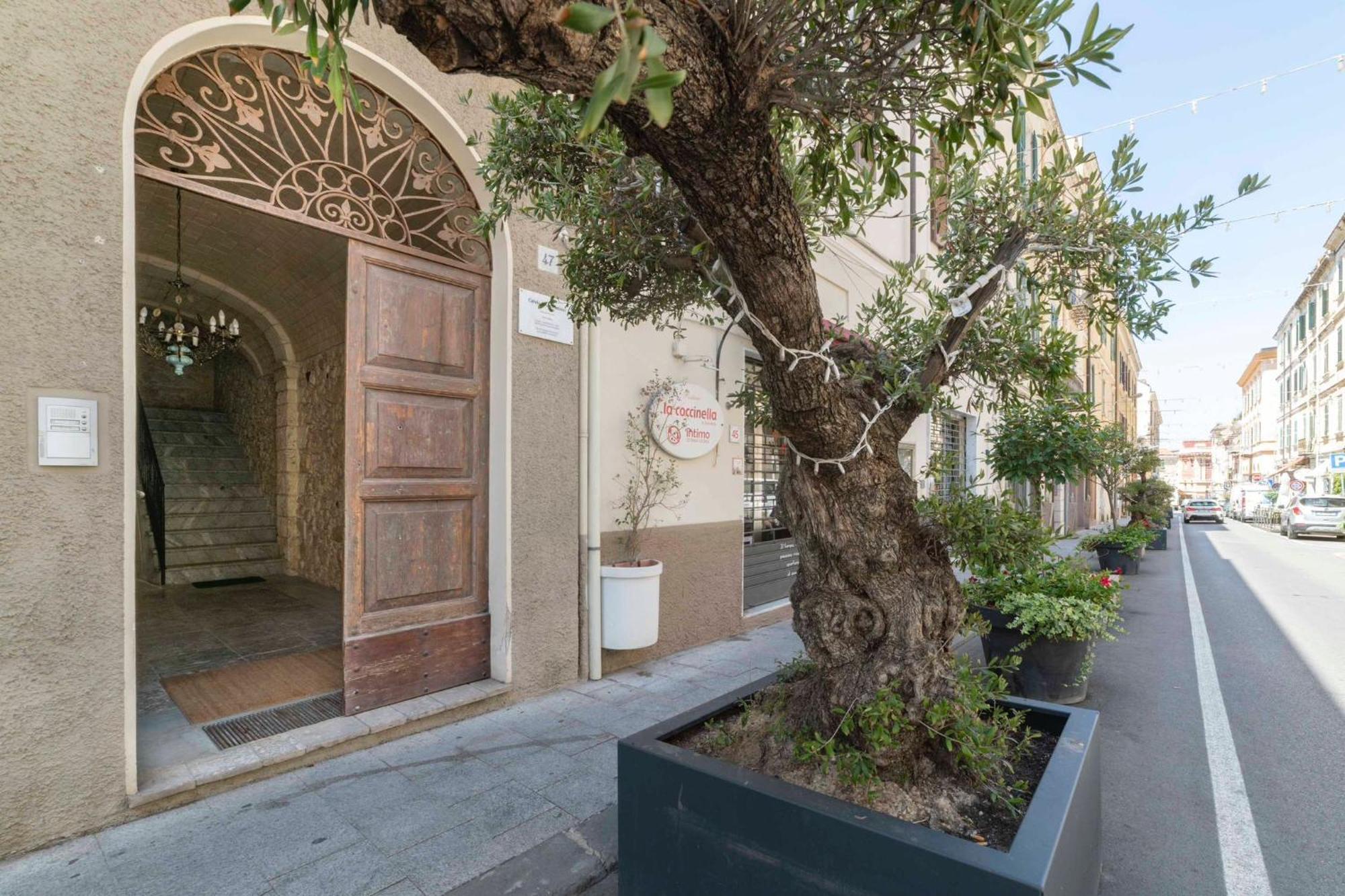 Vintage Cavour Apartment Сасари Екстериор снимка